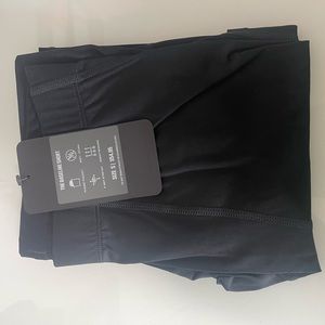 NWT - The Baseline Short - S